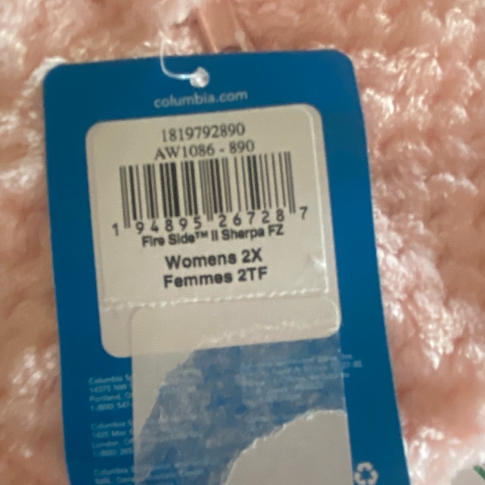 Columbia Jacket NWT, in a very cuddly fleece in a soft peach color. Size 2X. - Picture 11 of 12